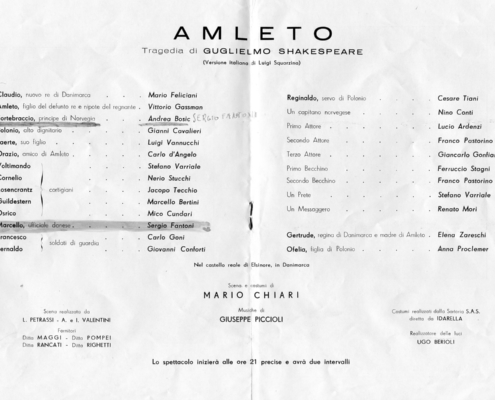 Foto sezione teatro Sergio Fantoni: 1952 Amleto di W. Shakespeare. Regia L. Squarzina. Con V. Gasmann, Elena Zareschi, Anna Proclemer, Mario Feliciani, Luigi Vannucchi. 1952.