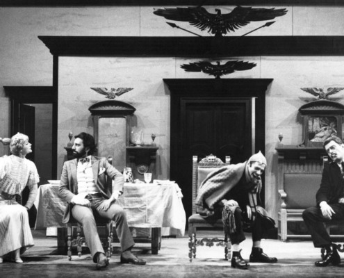 Le mutande di Karl Sternheim. Regia di Luca Ronconi. Con Roberto Herlitzka, Antonio Casagrande e Valentina Fortunato. 1968.
