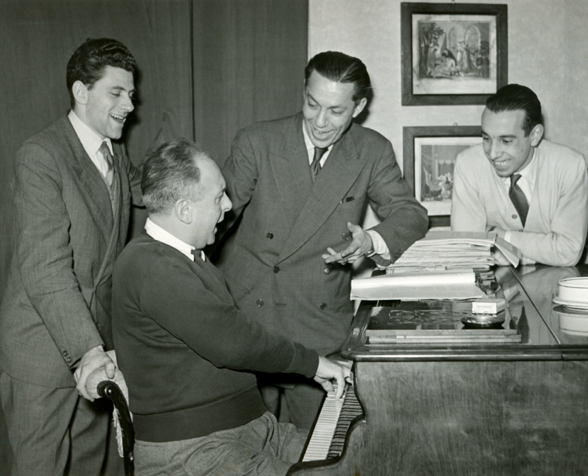 1952. RAI. Roma. Tutti i giorni di Riccardo Morbelli. Con Vanna Polverosi.